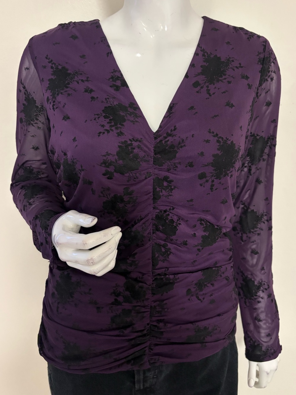Vintage Nicole Miller Purple V-Neck Ruched Long Sleeve Top w Black Floral Print